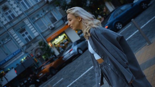 Panasonic Lumix Gh6 Cinematic Video Portrait 4k / Sigma 24-70 mm + Weebill S смотреть онлайн