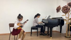 Светит месяц