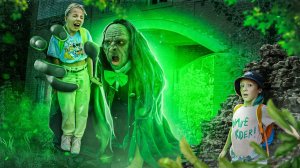 Нашли ТРОЛЛЯ ПОД МОСТОМ В РЕАЛЬНОЙ ЖИЗНИ! Поход в ЛАГЕРЕ БЛОГЕРОВ!