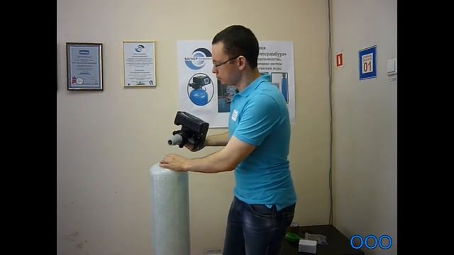 Сборка обезжелезивателя воды, сорбционного фильтра смотреть онлайн