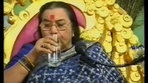 Лекция Шри Матаджи - пуджа шри Кришне 2000 г.