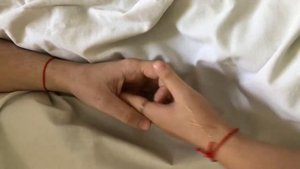 Идея для фото с парнем дома .