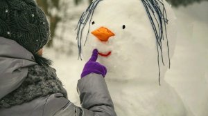 КАК ЛЕПИТЬ СНЕГОВИКА?