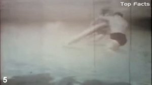 Гигантская змея   анаконда Ест человека живьем