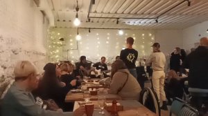 "Ты выглядешь так не современно рядом со мной " . Группа Игра. Ранние песни В. Цоя.