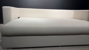 DAVIS - минималистичный диван с механизмом "пума"