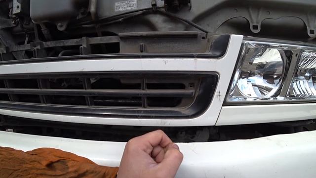 Замена  сайлентблока торсиона на Mitsubishi Fuso Fighter