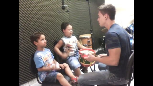 Musicalização infantil-Prof: Miguel Barboza - Samba lele смотреть онлайн