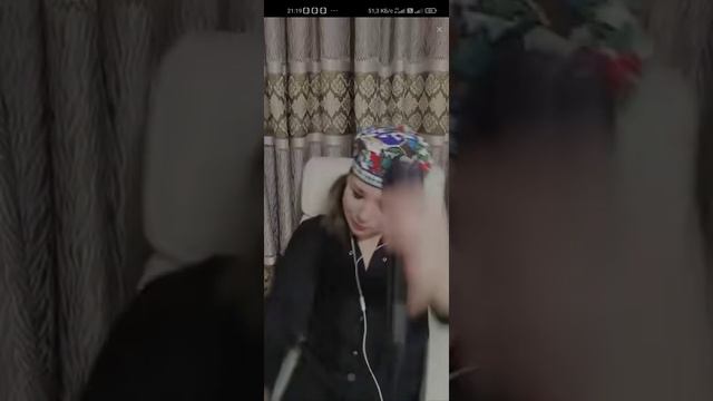 мохирахон бобожоновадан яна бир қўшиқ * қизил олма *