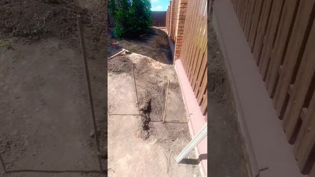 Устройство откоса, укрепление газонной решеткой. смотреть онлайн