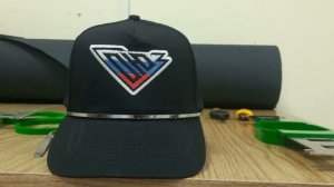 Вышивка логотипа на кепке