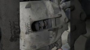 Стук суппорта Nissan Note 2007