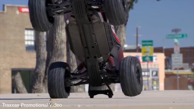 #01 Traxxas X-MAXX 8S - The Ultimate RC Truck? : OVERVIEW смотреть онлайн