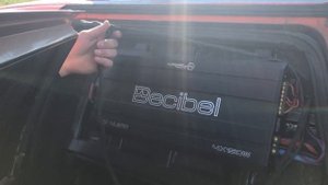 Громкая ВАЗ-2111 Team Ural Sound. Автозвук за 600000р