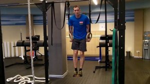 Евгений Богачёв - Отжимания на кольцах киппингом