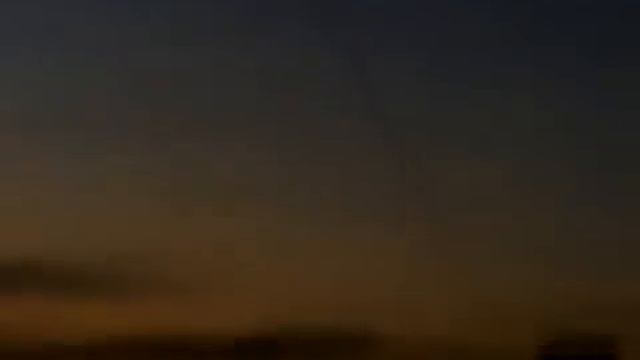 Неопознанные объекты в небе. СВАО 23.06.11. смотреть онлайн