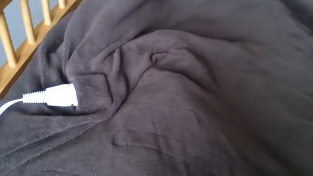 Электрическое одеяло. Вещь, которая необходима мерзлякам;) смотреть онлайн