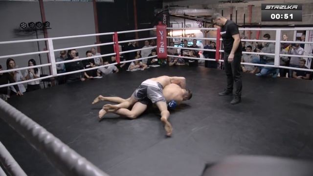 ХАРОН против Бешеного бойца СОБР !!!! Адский бой !!!! смотреть онлайн