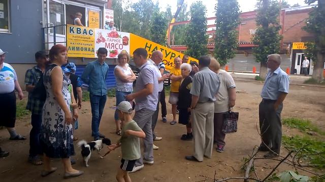 Вырубка деревьев в Ижевске Клубная 29