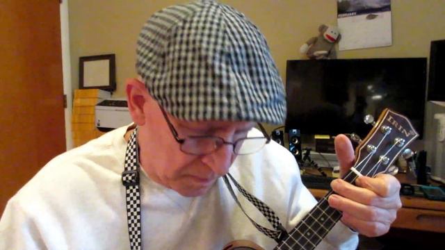 Here's a way to soften the strumming sound of the soprano ukulele. смотреть онлайн