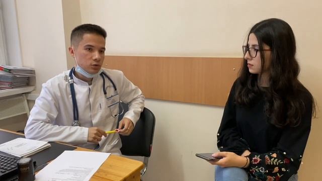 Работа в поликлинике: Вопросы врачу-терапевту // Часть 2 смотреть онлайн