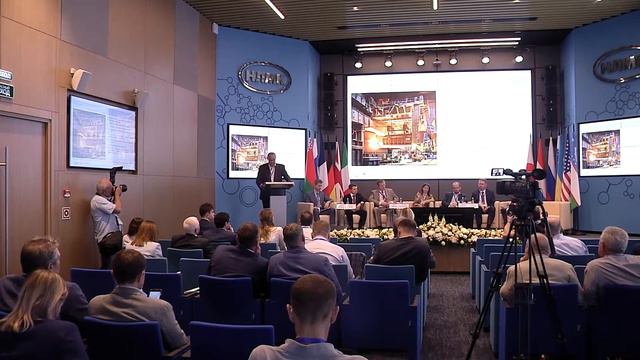 17-й международный металлургический саммит объединил лидеров промышленности в Липецке смотреть онлайн