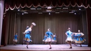Ласточкою летала