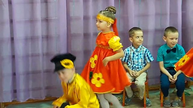 Танец «Кадриль» смотреть онлайн