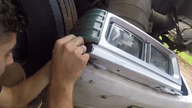 REMONTANDO A MULA DEPOIS DA VIAGEM RUIM!! смотреть онлайн