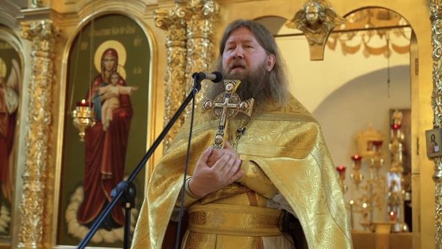 Проповедь в Неделю Всех святых, в земле Русской просиявших смотреть онлайн