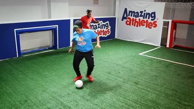 Backyard Game Series: Amazing Body Parts Game смотреть онлайн