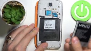 Как достать батарею из Samsung Galaxy S4 / Извлечение батареи на Samsung Galaxy S4