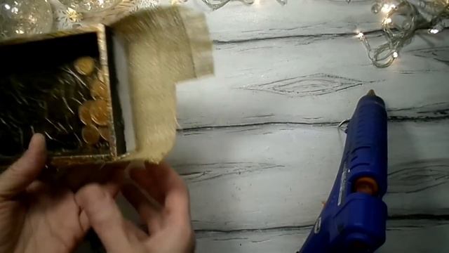 Купюрница из картона-с ретро автомобилем
