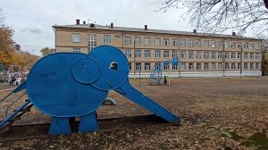 Магнитогорск, квартал 19-А, микрорайон 19-й, сквер, театр, школа 60, стадион Малютка (11.10.2021)