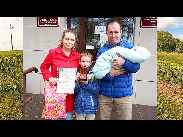 Как мы живём вчетвером в деревне смотреть онлайн