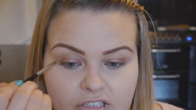 GRWM - First Impressions Makeup Revolution смотреть онлайн