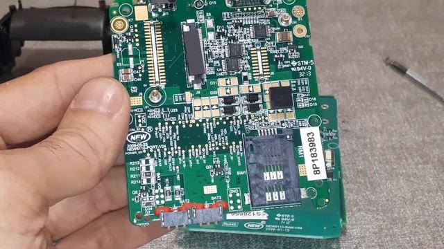 Кассовый терминал NEW8120R на радиодетали содержащие золото.