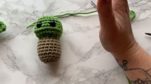 Baby Yoda keychain: quick and easy (45 minutes tutorial)