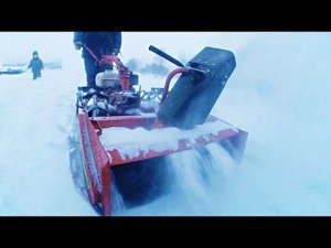 Правильный снегоуборщик для мотоблока. С цепями на колёса облом.