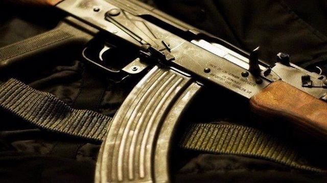 Обалденная армейская песня - В руках сжимая автомат