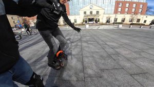 King-Song S16 Tested by PRO MTB Stunt Rider!