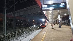 Электропоезд нового поколения ЭГ2Тв Иволга 2.0 Одинцово - Лобня МЦД Москва станция Окуржная.mp4