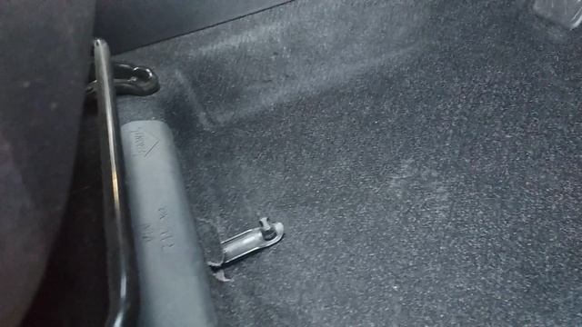 Автомобильный пылесос 70mai в TOYOTA COROLLA FIELDER 161 смотреть онлайн