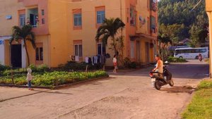 Как живут простые Вьетнамцы, обзор Жилья - трущобы родом из СССР?