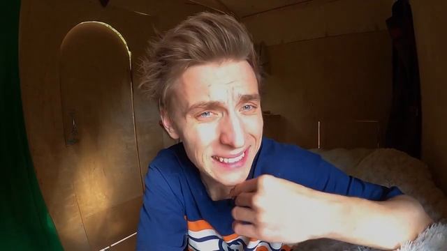 24 Часа в ДОМИКЕ НА ДЕРЕВЕ !  За Нами Следят