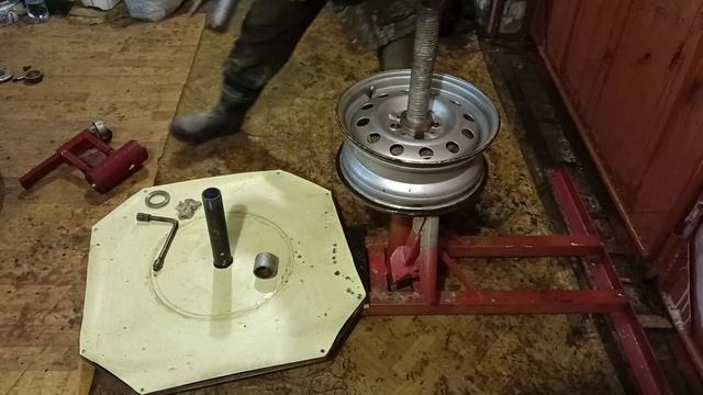 Шиномонтаж своими руками. Новый шиномонтажный станок.