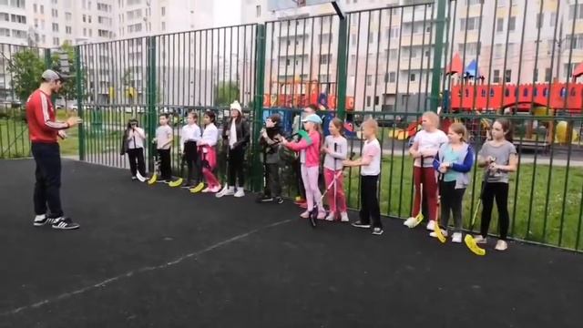 Мастер-класс по игре в флорбол смотреть онлайн