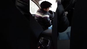 Ты мне будешь должен 2 конфетки. Сумашедший таксист часть 3