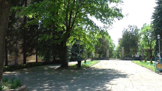 Санаторий Шахтер г.Ессентуки - территория смотреть онлайн