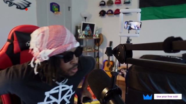 ISLAM MAKHACHEV SLEEPS VOLKANOVSKI IN 1 ROUND ( UFC 294 LIVE KO REACTION) смотреть онлайн